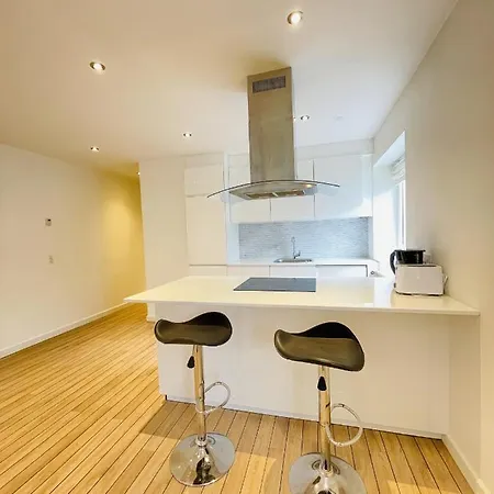 Aday - Elegant And Bright Close To The Airport Апартаменты Norresundby